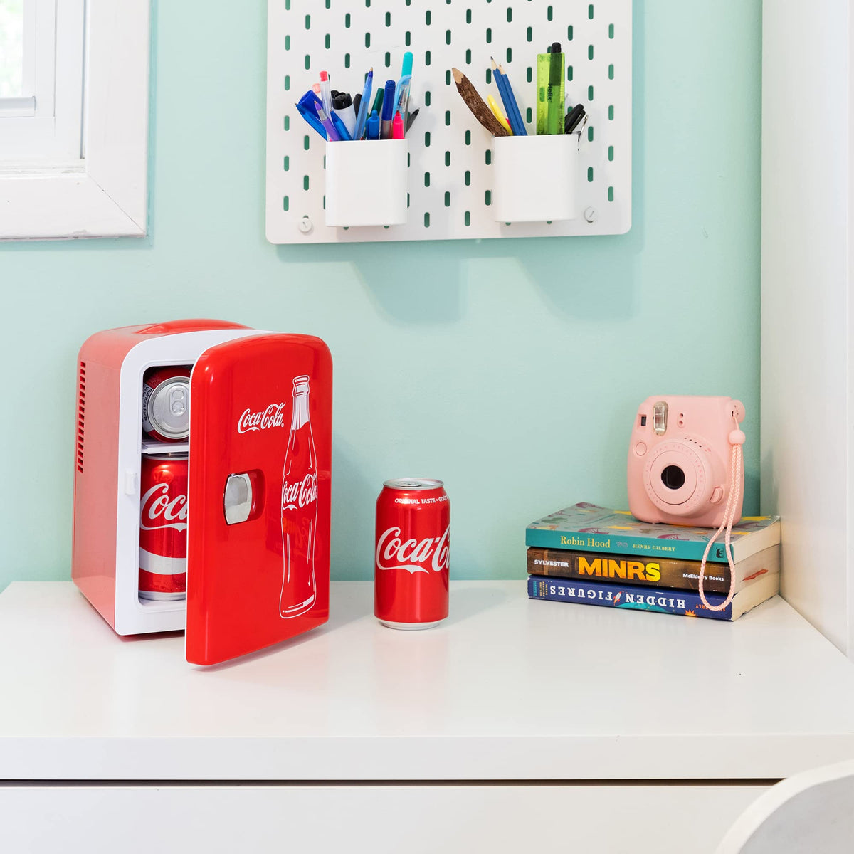 Red 6 Can Mini Fridge Q3595
