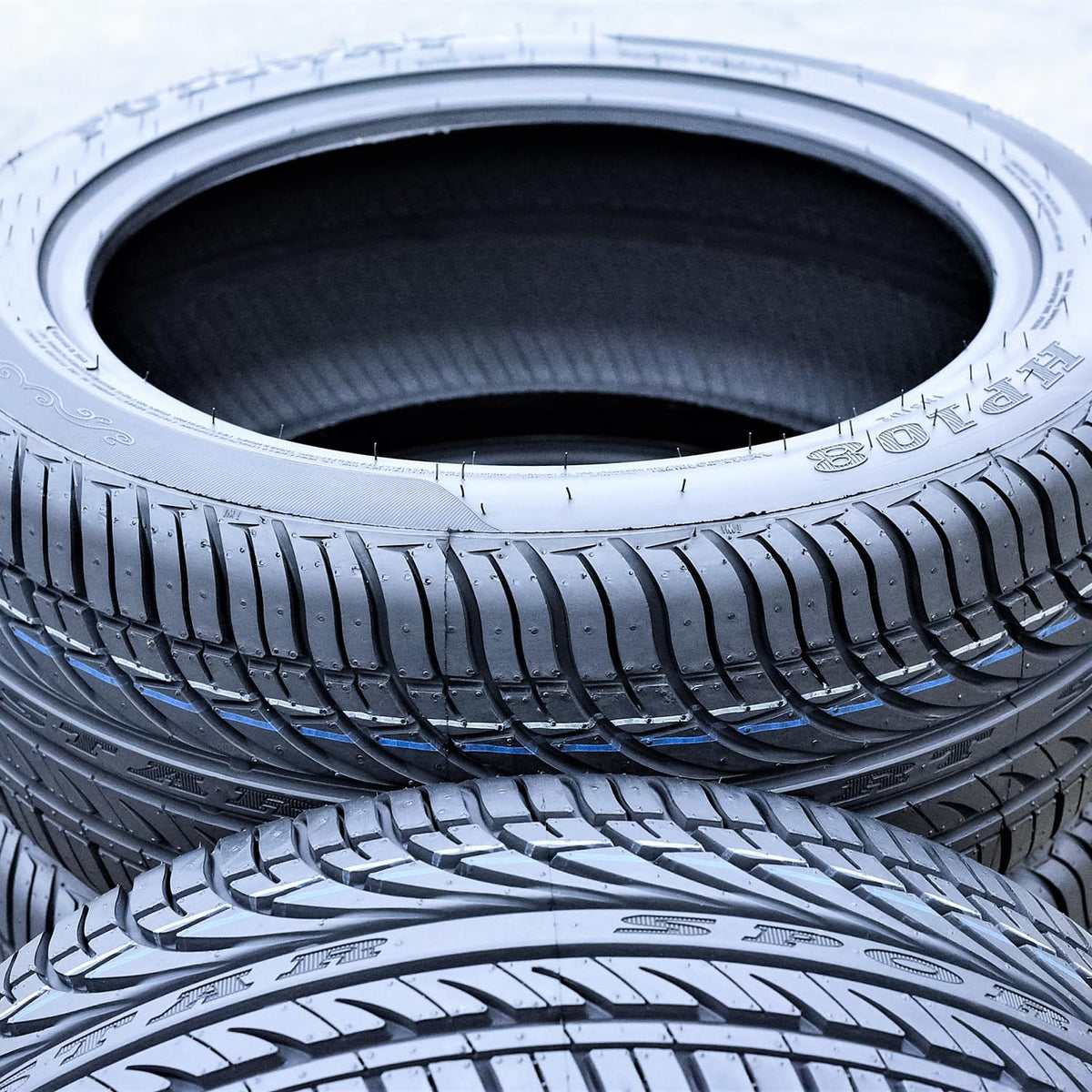 2 x Fullway HP108 195/65R15 91H SL All Season Performance Tires L96338