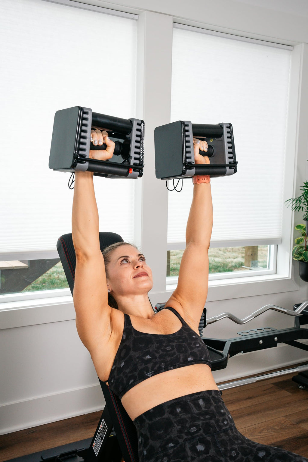 Adjustable Dumbbells 5-50 lb H187211